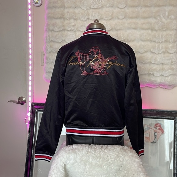 True Religion satin jacket with logo warn once Logo in front and larger logo - Picture 4 of 8